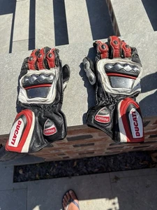 Genuine Ducati Corse Titanuim Gloves By Dainese - Picture 1 of 2