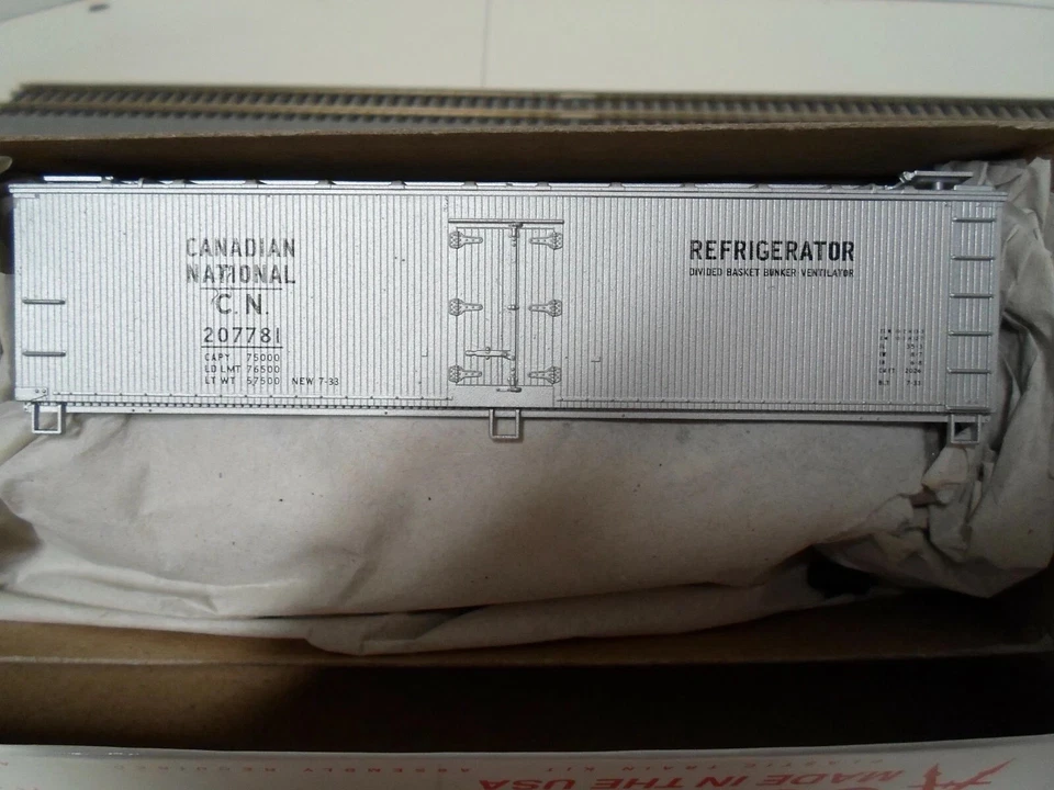 Frigorífico de madera Canadian National Railroad 40' 207735 Accurail Kit escala 81801 HO Foto 1 de 1