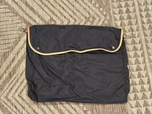 Borsa a tracolla da viaggio Louis Vuitton in nylon nero per indumento valigia bagaglio - Foto 1 di 7
