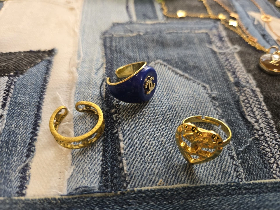 Lote de 3 anillos ajustables de oro de diseño Foto 1 de 4