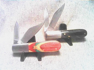 Lot of 2 Classic Barlow Pocket Knives Black Horn & Color Wood Handles, 3-3/8" - Image 1 of 4