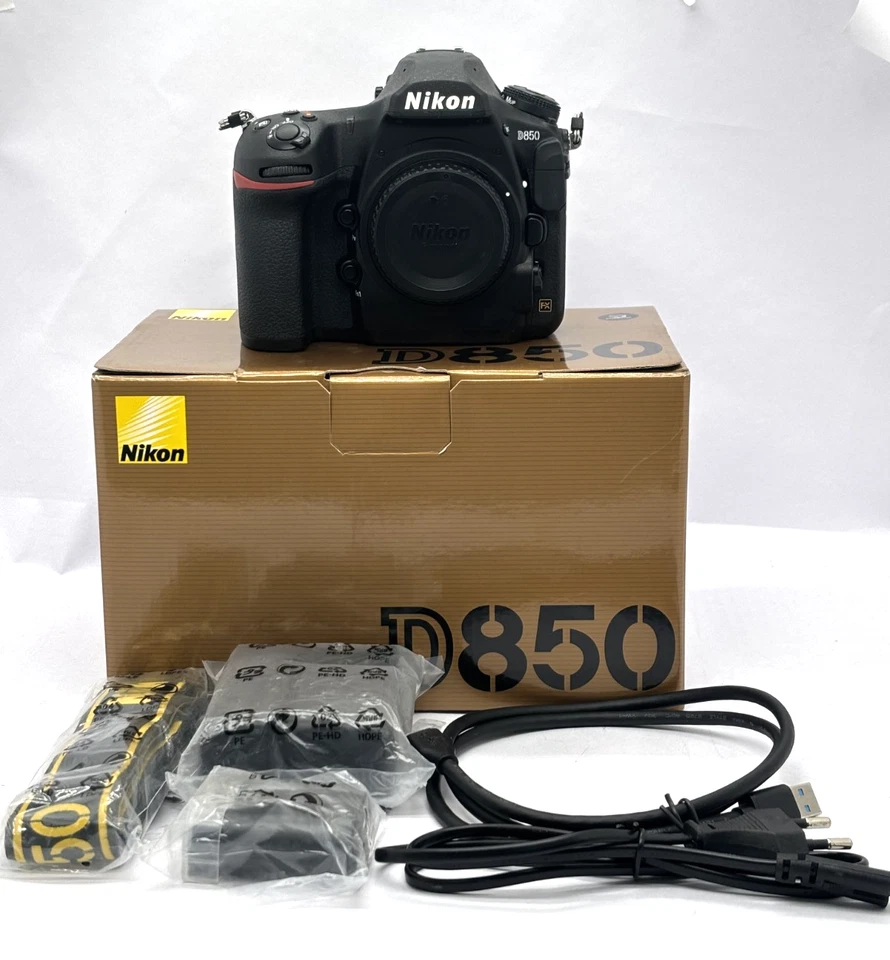 Neuf: Nikon D850 - 10 clics - Facture TVA 20% - Garantie - Bild 1 von 1