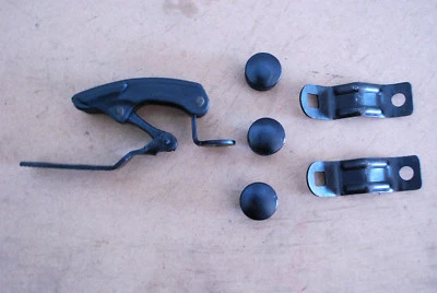 DAIHATSU FEROZA ROCKY SPORTRAK FOURTRAK QUARTER WINDOW LOCK HINGE SET - Image 1 of 4