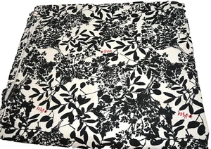 VERA Neumann Rectangle Tablecloth Black White Mod Floral Ladybug Vtg Foliage 118 - Picture 1 of 6