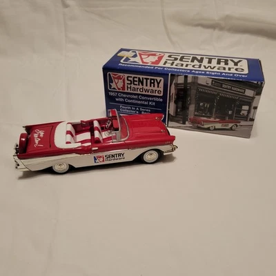 Chevrolet Continental 1957 convertible Sentry Hardware escala 1/25 diecast banco Foto 1 de 4