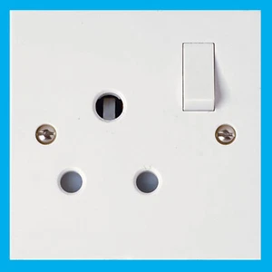 1 Gang 15A Single Mains Round 3 pin Wall Socket 15 Amp Type M Outlet BS 546 - Picture 1 of 2