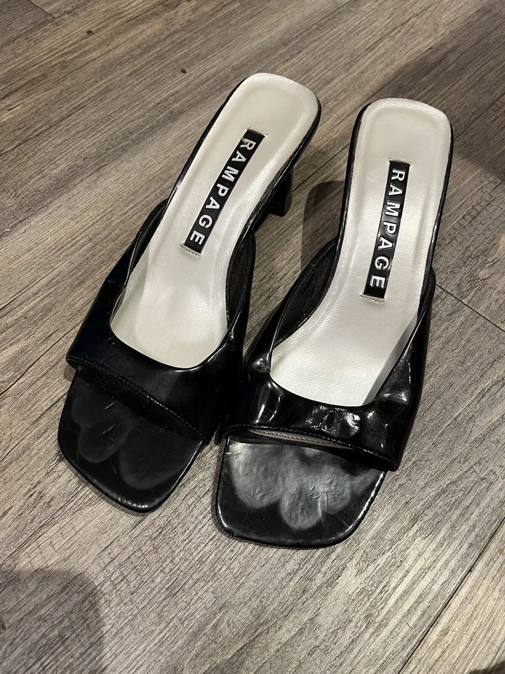 Zapatos de tacón Rampage Martini negros para mujer, talla 6 zapatos de imitación de cuero Foto 1 de 4