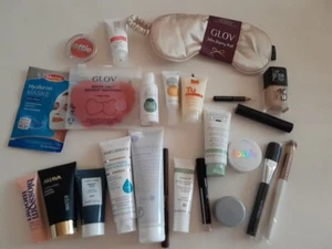 24 Beautyproben Beauty Adventskalender Damen Luxusproben Glov Lottie Balance Me - Bild 1 von 4