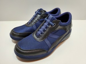 grasshopper zipper shoes