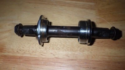 НЕБРЕНДОВЫЕ ВИНТАЖНЫЕ НИЖНИЕ ТОРМОЗА, СТАЛЬ, НЕМНОГО Б/У, 68X127 ММ, АНГЛИЙСКАЯ НИТЬ - Изображение 1 из 3