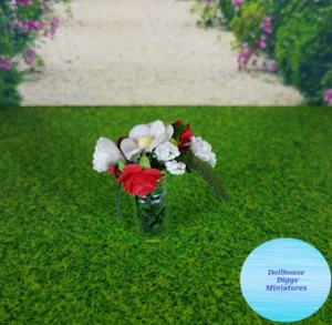 Bouquet Dollhouse Miniature Poppy Mini Red White Rose Baby's Breath 1:12 Scale - Picture 1 of 6