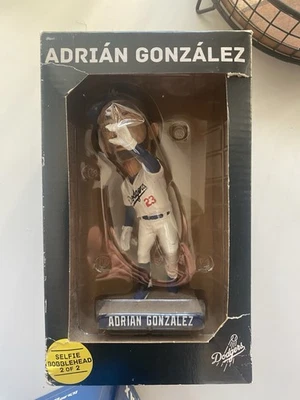 Adrian Gonzalez Bobble Head Dodgers - Изображение 1 из 2