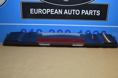 Chevrolet Silverado 1500 2023 techo trasero alerón azul tercera luz de freno Foto 1 de 4