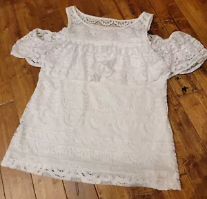 Lilly Pulitzer Lyra Top Womens Medium Resort White Scalloped Lace Cold Shoulder - Picture 1 of 8