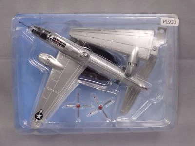 Mitsubishi land  1 shiki Type 24 1/120 Scale War Aircraft Japan Display vol 135 - Image 1 of 4