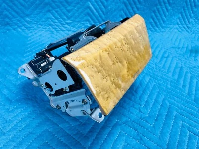 Lexus SC430 Painel de Áudio Rádio Acabamento de Madeira Tampa de Painel com Mecanismo 2002-2010 Fabricante de Equipamento Original - Imagem 1 de 4