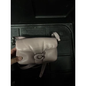 Bolso de hombro atigrado de cuero Coach para mujer 18 nuevo con etiquetas, púrpura hielo-OS - Imagen 1 de 4