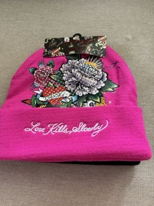 ED HARDY 2ER-PACK BEANIE MÜTZEN LOVE KILLS SLOW PINK & SCHWARZ - Bild 1 von 8