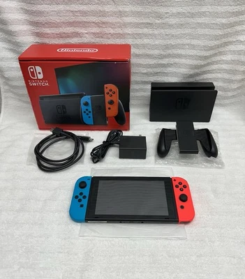 Consola Nintendo Switch con Joy-Con, Dock, Cargador, HDMI y Caja Foto 1 de 3