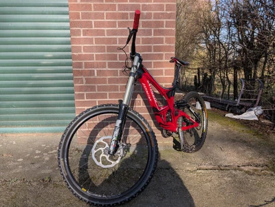 SPECIALIZED DEMO 8 MK2 FSR 26" DOWNHILL BIKE MAXXIS ROCKSHOX BOXXER 200MM RACE - Image 1 of 4