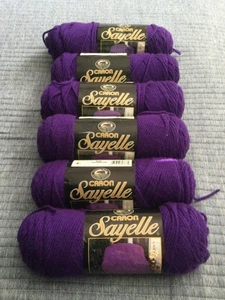 Caron Sayelle Dark Lavendar 0388 Acryl Garn Menge 6 Hergestellt in den USA - Bild 1 von 5