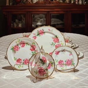 Royal Stafford Birkley Rose 35pc Dinner Set for 7 Gold Rim Bone China MINT - Picture 1 of 16