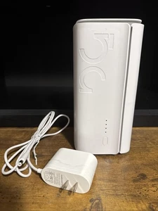UOTEK 5G WiFi 6 AX1800 CPE Router z gniazdem SIM Dual-Band - Zdjęcie 1 z 8