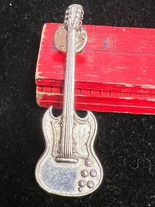 Gibson Guitar Pin - Picture 1 of 2