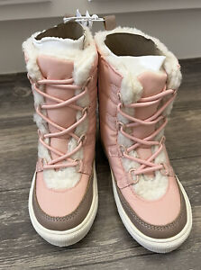 NWT Old Navy Sherpa-Lined Lace-Up Boots for Toddler Girls - Size 10 Fleur de sel
