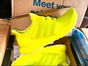 Adidas Ultraboost 1.0 DNA Schuhe FX7977 Größe 44 2/3 - Bild 1 von 3