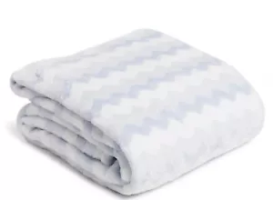 Vera Bradley Snow Day Fleece Throw Plush Blanket Blue White 50x80 NWT $75 - Picture 1 of 3