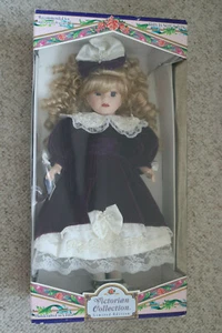 1997 MELISSA JANE VICTORIAN COLLECTION LIMITED EDITION PORCELAIN DOLL #76867 - Picture 1 of 2