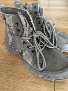 New Men's Outdoor Camouflage High Top Lace Up Boots / Hiking / Walking Shoes - Picture 1 of 5