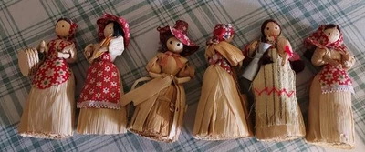 Cáscaras de maíz familiares vintage ~ familia/pueblo de 6  Foto 1 de 4