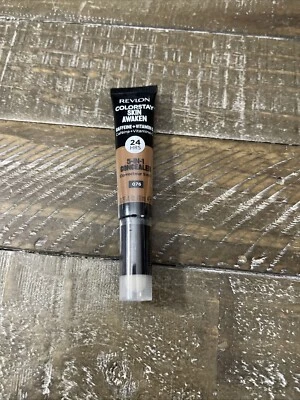 Corrector 5 en 1 Revlon Colorstay Skin Awaken cafeína 076 caramelo Foto 1 de 4
