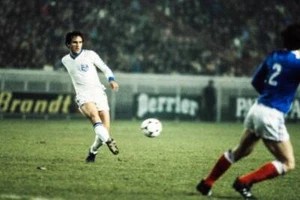 Haralambos Xanthopoulos Of Greece 1980 OLD SOCCER PHOTO 1 - Picture 1 of 1