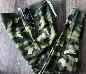 NWT Under Armour Boys YLG Green/White Camouflage Cold Gear Jogger Pants Large - Picture 1 of 2