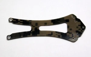 CARRITO XTREME RACING TEAM ASOCIADO B44 CAMUFLAJE DIGITAL G10 PLACA SUPERIOR TRASERA 1/10 - Imagen 1 de 1