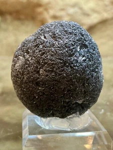 Tektite mineral Tektites Indonesia Glass Bevelled Display Base - Picture 1 of 11