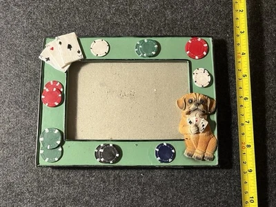 Marco de fotos novedad de resina de poliestireno para juegos de cartas de casino cigarro perro Foto 1 de 2