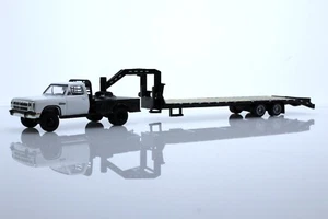 1992 Dodge Ram 350 Dually Flatbed 1st Generation Gooseneck Trailer 1:64 Diecast - Picture 1 of 13