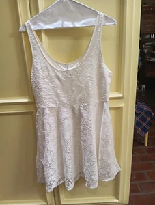 Aeropostale Jr Miss Mini Sonnenkleid/Tunika Top beige Spitze Öse gefüttert XL NEU OHNE ETIKETT - Bild 1 von 4