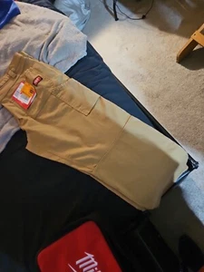 Milwaukee 701K-3830 uomo 38 pollici x 30 pollici Flex cotone/poliestere/spandex kaki - Foto 1 di 4