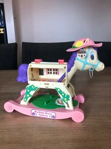 Vintage 1996 Teeny Weeny Families Schaukelpferd Kinderzimmer Spielset - Bild 1 von 7