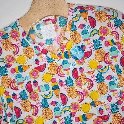 Cherokee Prints V-Neck Tuckable Print Scrubs Top CK664 Sweet Vibes Women's 2XL - Image 1 of 4