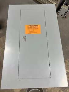 👀 SQUARE D 225 AMP MAIN LUG PANELBOARD 240 VAC 3Ø 4W 30 CIR NQOD430L225CU - Picture 1 of 18