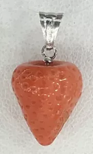 Colgante Fresa En Coral Y Oro Blanco 18kt - Imagen 1 de 4