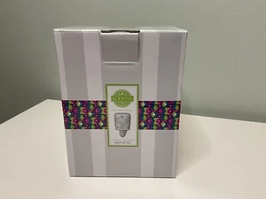 Scentsy Wall Plug In Wax Scented Light “Spirit Of Joy” NEW Winter Christmas - Picture 1 of 8