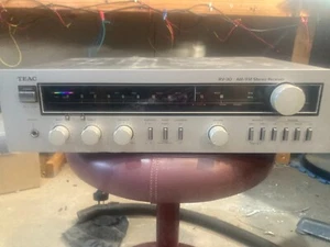 teac rv-30 am-fm receiver - Picture 1 of 7