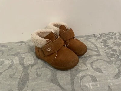 UGG Sheepskin Suede Boot Toddlers Hook & Loop Size 6 Chestnut - Image 1 of 4